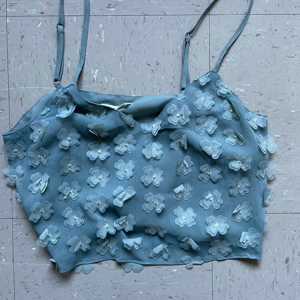teal cropped tank with flowers